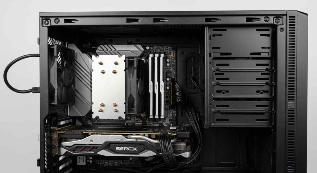 デスクトップPC内部のパーツ